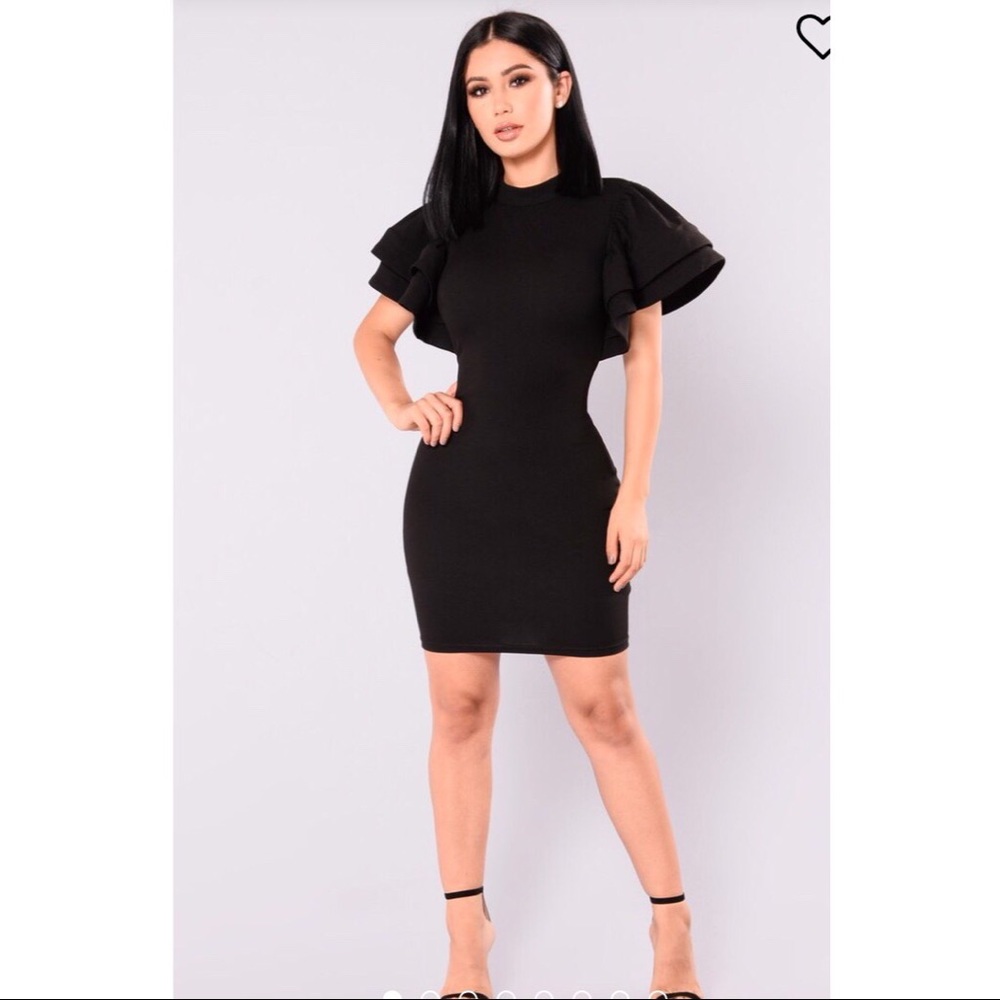 Fashion Nova’s Serafina Ruffle Dress!
